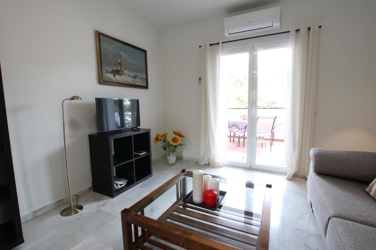 Tess Apartamento Buganvilla Lauro Golf Appartement *